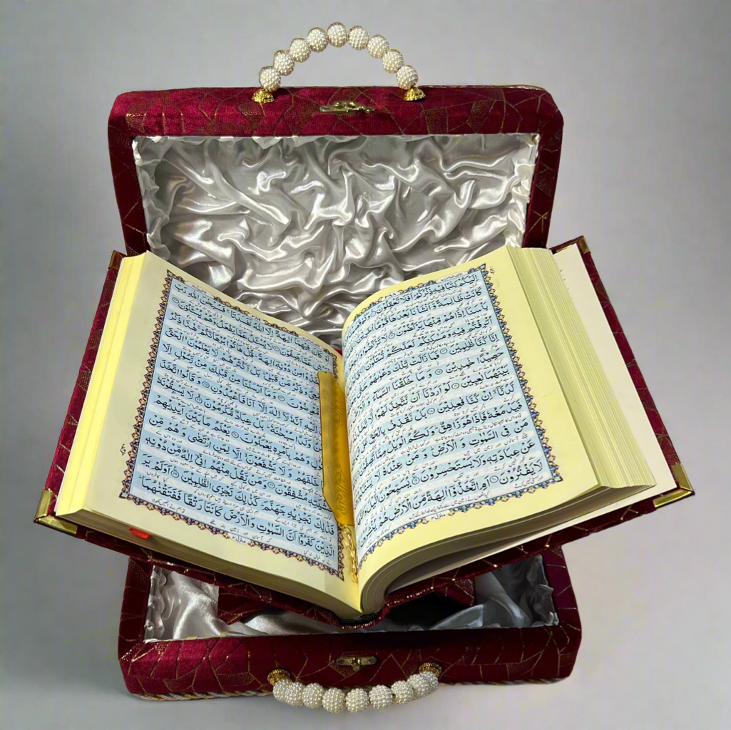 Handle Quran Set Maroon – Velvet Box with Rahail