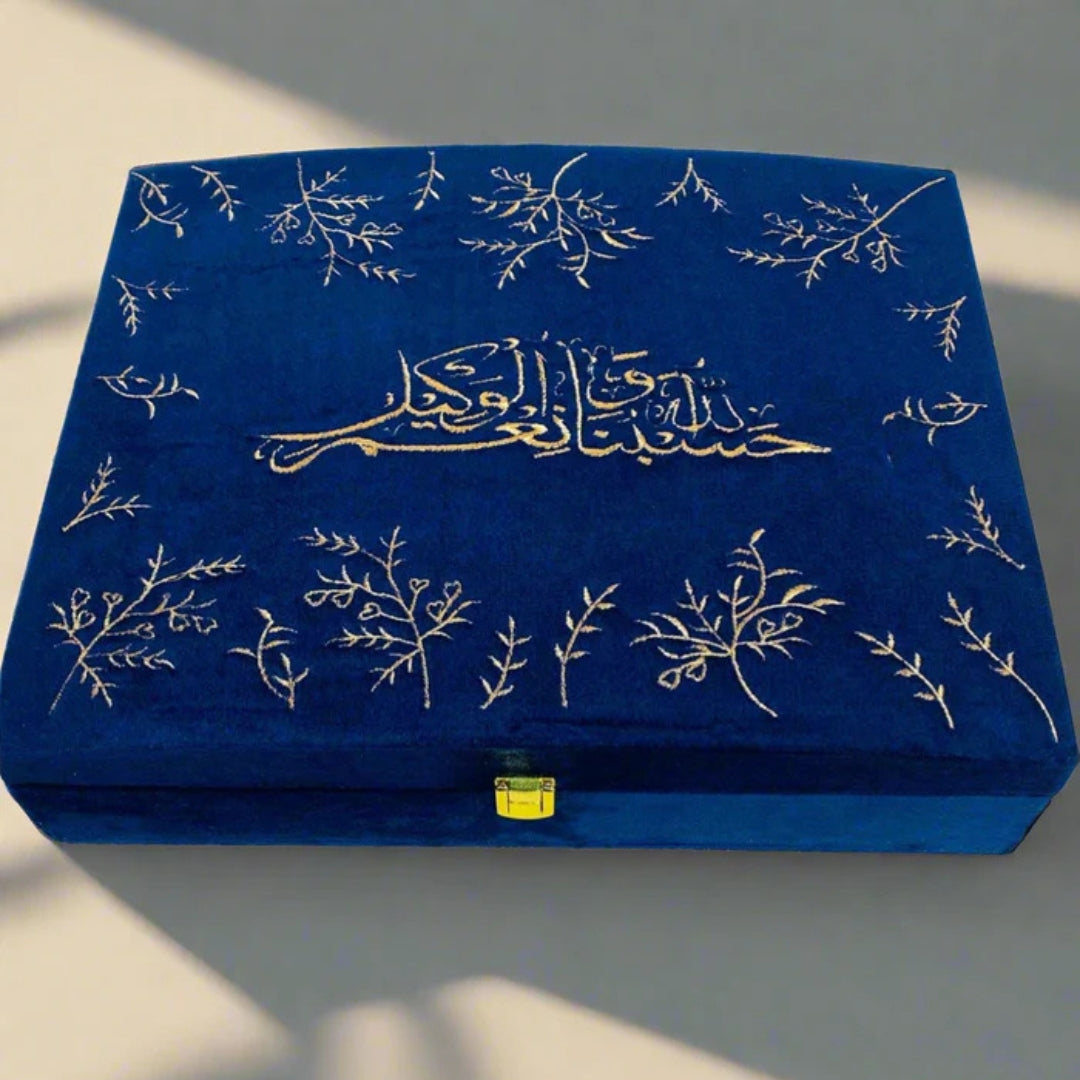 Embroidered box Quran-set (Blue)